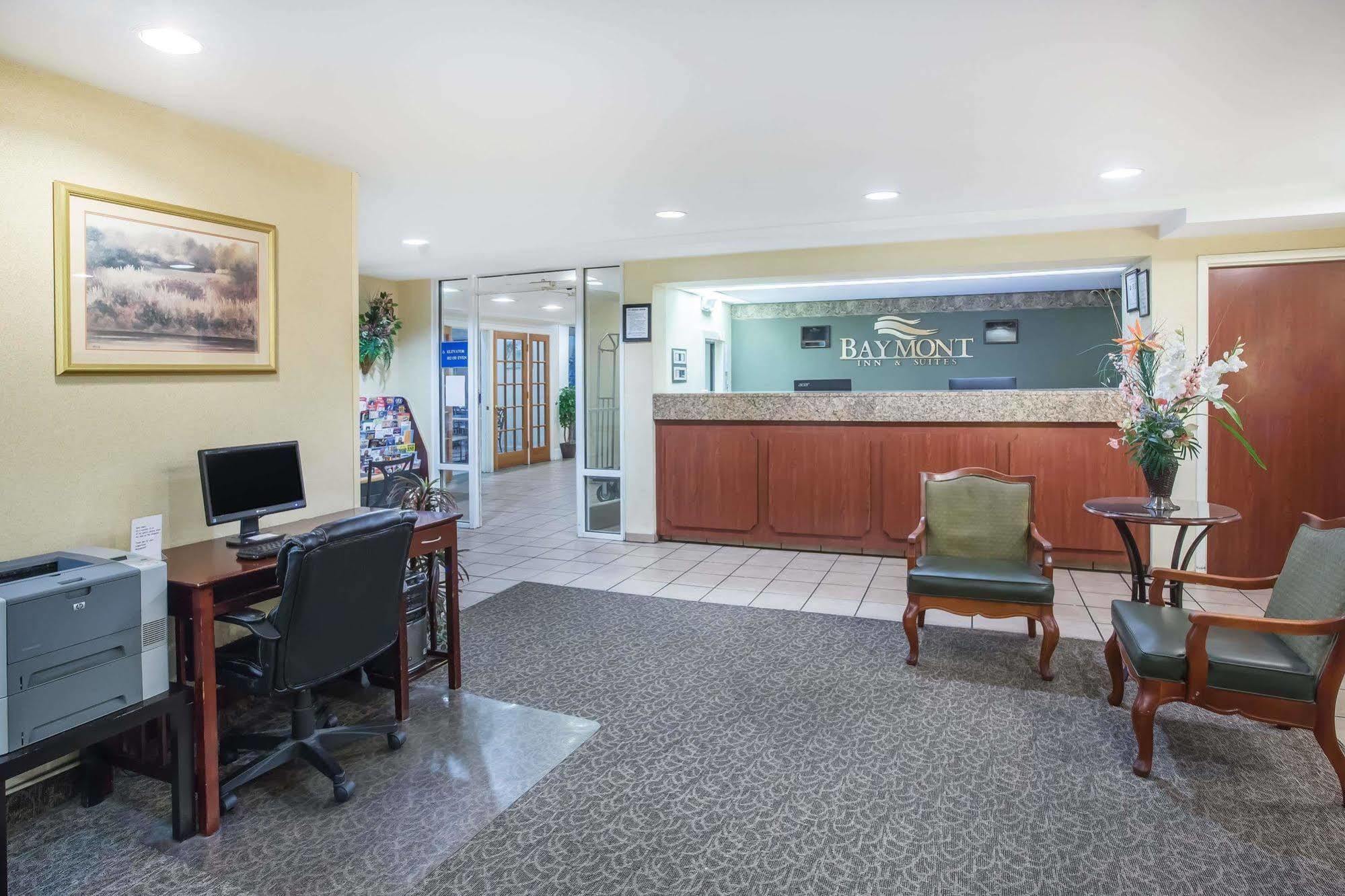 Baymont By Wyndham Wilmington Exterior foto